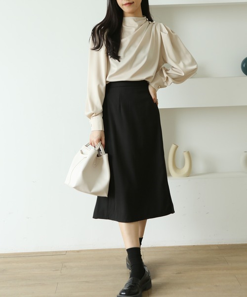 MAISON DE THERESE(メゾン ド テレーズ)の「バックジップ ギャザーショルダー シャツブラウス(シャツ/ブラウス・レディース・ホワイト/ベージュ/ライトピンク/ライトグリーン/ブルー・MEDIUM)」の1枚目の写真