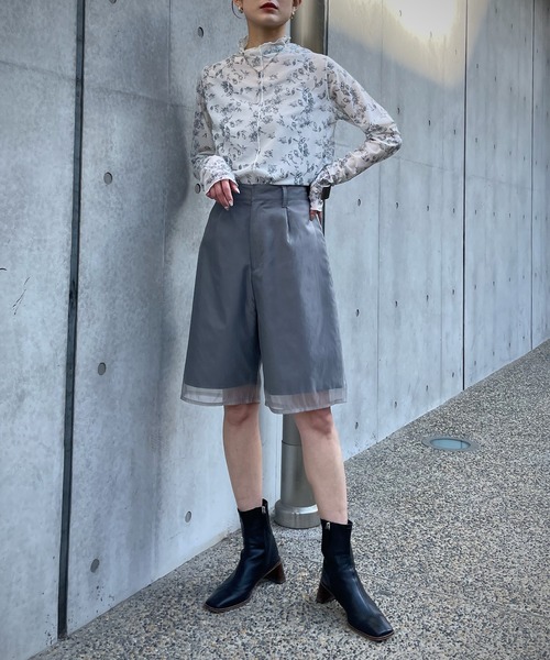 &g'aime（アンジェム）の「【＆g'aime】花柄シアータートルネック（Tシャツ/カットソー・レディース・ホワイト/ブラック/チャコール・FREE）」の13枚目の写真