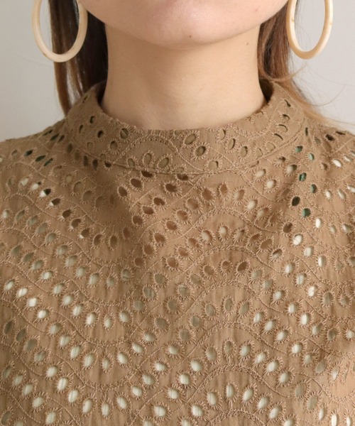 HER CLOSET(ハークローゼット)の「【shemoshelly】カットレースボリュームスリーブブラウス(シャツ/ブラウス・レディース・ブラック/オフホワイト/モカ/グレイッシュベージュ・M)」の7枚目の写真