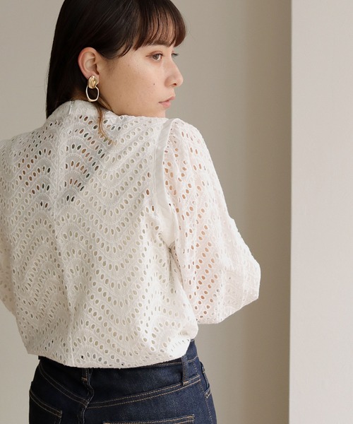 HER CLOSET(ハークローゼット)の「【shemoshelly】カットレースボリュームスリーブブラウス(シャツ/ブラウス・レディース・ブラック/オフホワイト/モカ/グレイッシュベージュ・M)」の15枚目の写真