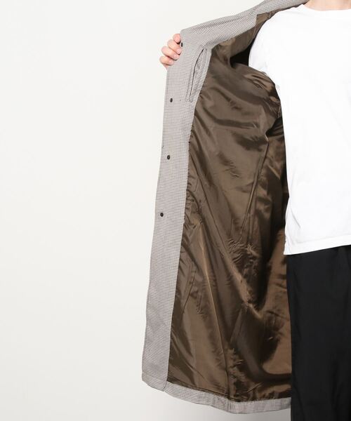 Beno（ビーノ）の「コットンツイル オーバーサイズ スプリング バルカラーコート（ステンカラーコート・メンズ・チャコールグレー/ライトグレー/ブラック/ベージュ/オフホワイト/オリーブ/ベージュ系その他/グレイッシュブルー・M/L）」の11枚目の写真