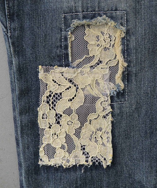 somari imagination(ソマリ イマジネーション)の「『レースサルエルデニムパンツ』(デニムパンツ・レディース・ネイビー・1/2)」の2枚目の写真