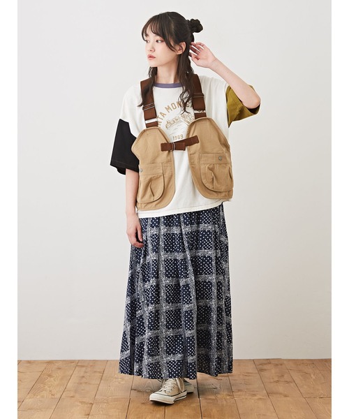 CUBE SUGAR(キューブシュガー)の「高密度ツイルデニムアウトドアハンティングベスト(ベスト・レディース・ベージュ/カーキ/ワンウォッシュ/キナリ・M)」の9枚目の写真