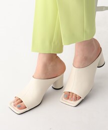 OPAQUE.CLIP | スクエアトゥシリンダーヒールミュール(サンダル)