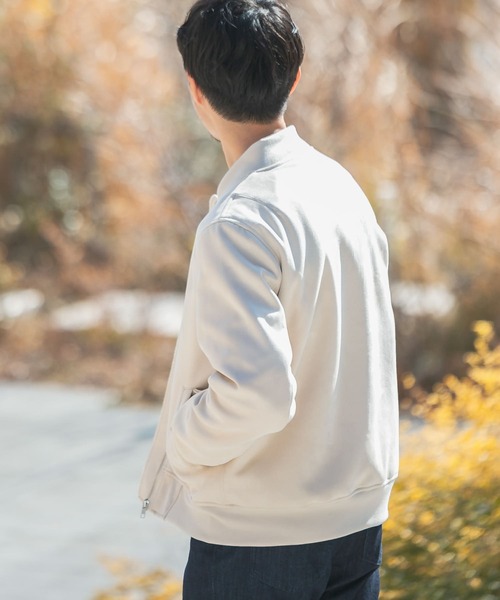 ITEMS URBANRESEARCH（アイテムズ アーバンリサーチ）の「フェイクスエードMA-1（MA-1・メンズ・チャコールグレー/ブラック/ベージュ/カーキ・MEDIUM/LARGE）」の8枚目の写真