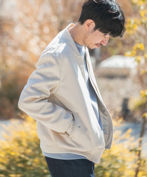 ITEMS URBANRESEARCH（アイテムズ アーバンリサーチ）の「フェイクスエードMA-1（MA-1・メンズ・チャコールグレー/ブラック/ベージュ/カーキ・MEDIUM/LARGE）」の10枚目の写真