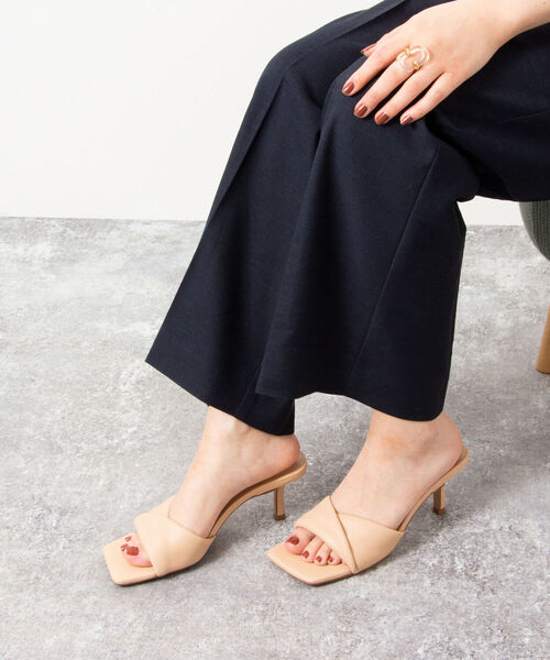 Tony Bianco Alexa Sandal ベージュ Tony Bianco（トニービアンコ）の「【TONY BIANCO/トニービアンコ