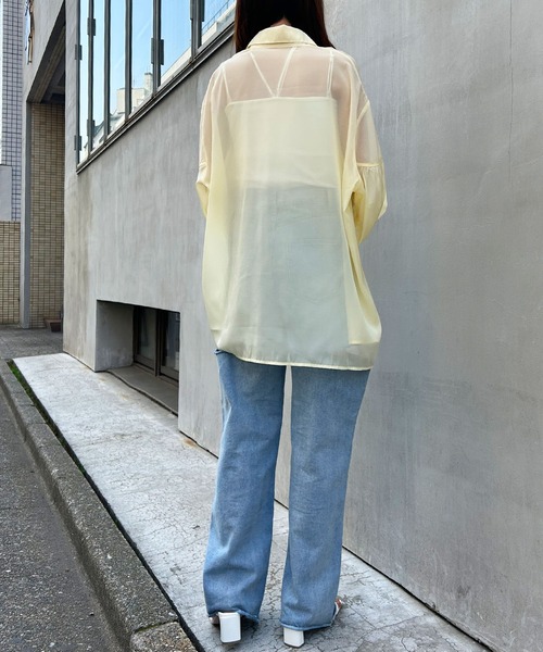 INGNI（イング）の「ラメシアーBIG／シャツ（シャツ/ブラウス・レディース・ブルー/イエロー/アイボリー/ピンク/ミント/ピンク系/ブラウン/パープル・M）」の17枚目の写真