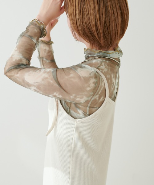 natural couture(ナチュラルクチュール)の「WEB限定カラー有り/程良い肌見せで女性らしさ引き立つ パワーネットシアータートル(Tシャツ/カットソー・レディース・その他2/オフホワイト/その他1/ブラック/ベージュ・FREE)」の5枚目の写真