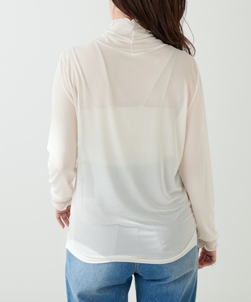 natural couture(ナチュラルクチュール)の「WEB限定カラー有り/程良い肌見せで女性らしさ引き立つ パワーネットシアータートル(Tシャツ/カットソー・レディース・その他2/オフホワイト/その他1/ブラック/ベージュ・FREE)」の6枚目の写真