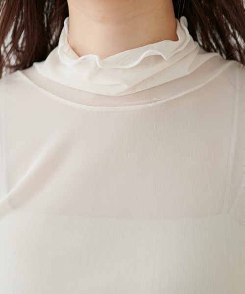 natural couture(ナチュラルクチュール)の「WEB限定カラー有り/程良い肌見せで女性らしさ引き立つ パワーネットシアータートル(Tシャツ/カットソー・レディース・その他2/オフホワイト/その他1/ブラック/ベージュ・FREE)」の7枚目の写真