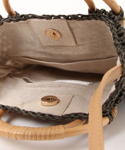 Te chichi（テチチ）の「ラタン丸ハンドルペーパーショルダーバッグ（ショルダーバッグ・レディース・ダークブラウン/キャメル・ﾌﾘ-）」の6枚目の写真