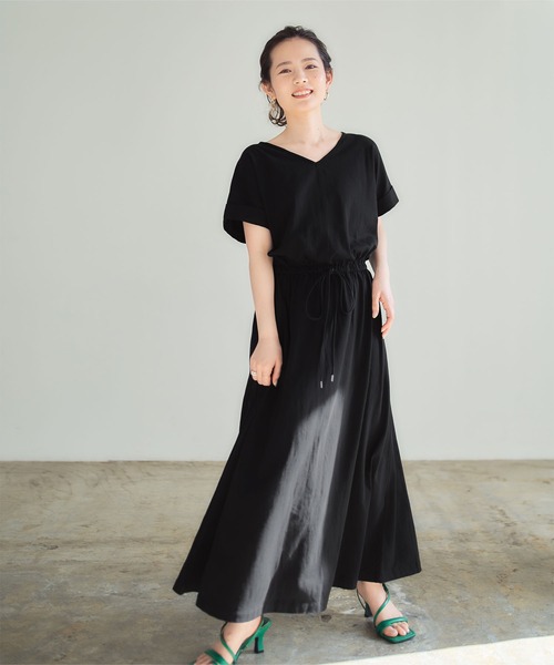 titivate(ティティベイト)の「Vネックカットソーリラックスワンピース(ワンピース・レディース・イエロー/ピンク/ライトブラウン/ブラック・S/M/L)」の2枚目の写真