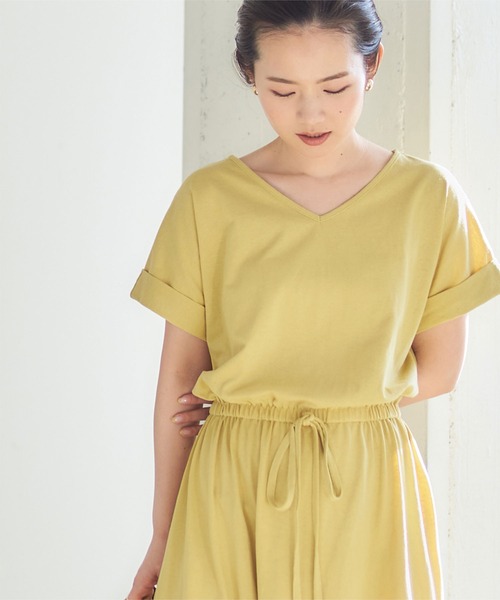 titivate(ティティベイト)の「Vネックカットソーリラックスワンピース(ワンピース・レディース・イエロー/ピンク/ライトブラウン/ブラック・S/M/L)」の21枚目の写真