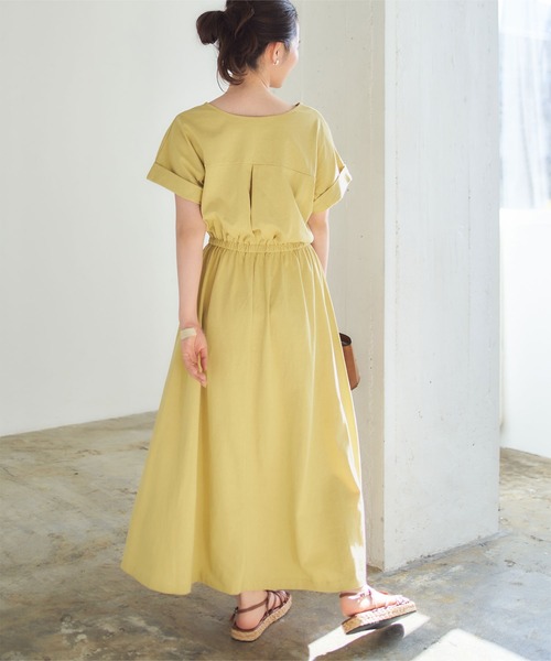 titivate(ティティベイト)の「Vネックカットソーリラックスワンピース(ワンピース・レディース・イエロー/ピンク/ライトブラウン/ブラック・S/M/L)」の15枚目の写真