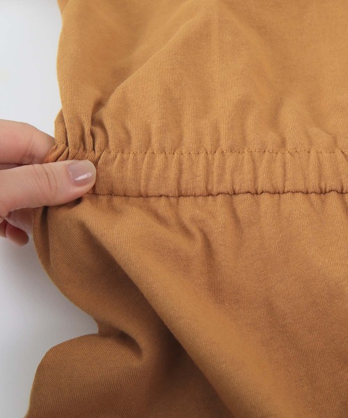 titivate(ティティベイト)の「Vネックカットソーリラックスワンピース(ワンピース・レディース・イエロー/ピンク/ライトブラウン/ブラック・S/M/L)」の16枚目の写真