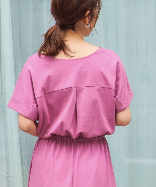 titivate(ティティベイト)の「Vネックカットソーリラックスワンピース(ワンピース・レディース・イエロー/ピンク/ライトブラウン/ブラック・S/M/L)」の7枚目の写真