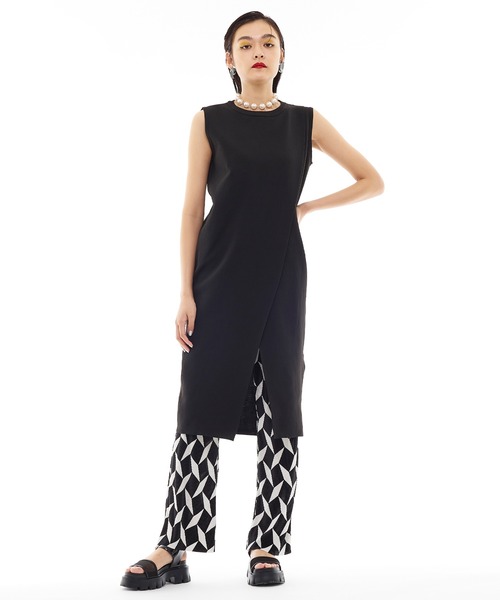 Narcissus(ナルシス)の「【Narcissus】ガラプリーツパンツ(その他パンツ・レディース・レッド/ブラック・FREE)」の12枚目の写真