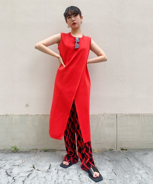 Narcissus(ナルシス)の「【Narcissus】ガラプリーツパンツ(その他パンツ・レディース・レッド/ブラック・FREE)」の14枚目の写真