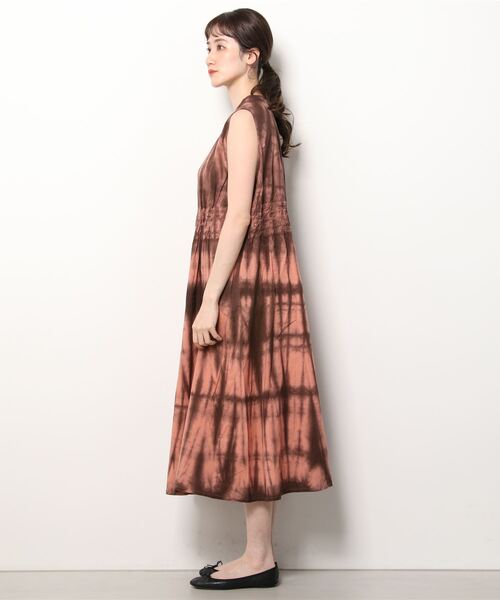 AVIREX（アヴィレックス）の「【直営店限定】2WAY LOSE SHIRT ONEPIECE/ 2ウェイルーズシャツワンピース（ワンピース・レディース・オフホワイト/スモークピンク・FREE）」の3枚目の写真