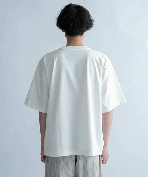 FORK&SPOON（フォークアンドスプーン）の「『ユニセックス』FORK&SPOON　サイドスイッチTシャツ（Tシャツ/カットソー・メンズ・スミクロ/ブルー系その他/オフホワイト・4/5）」の9枚目の写真