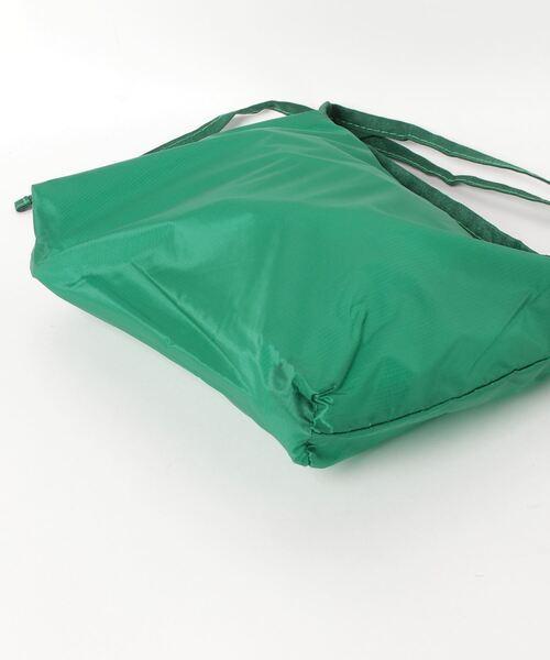 MAKE UP(メイクアップ)の「MAKE UP 撥水軽量ナイロン サコッシュ【折りたたみ 無地】(ショルダーバッグ・レディース・ダークグリーン/グレー/ネイビー/グリーン/ダークグレー/シルバー/ワイン/ゴールド・FREE)」の11枚目の写真