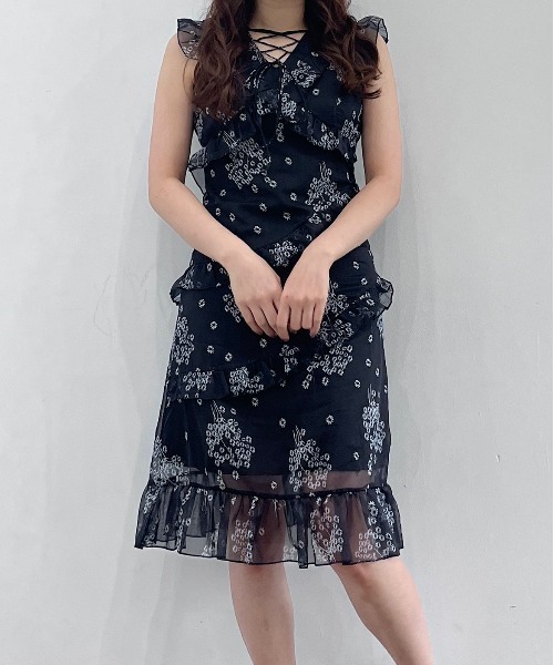 titty＆Co. PETIT by poyo（ティティーアンドコープティバイポヨ）の「【titty&Co. PETIT by POYO】小花フリルスピンドルミディワンピース（ワンピース・レディース・ブラック・FREE）」の12枚目の写真