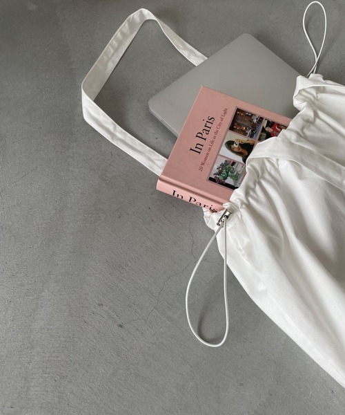 CANAL JEAN(キャナルジーン)の「El mar(エルマール) ドローコードコットントートバッグ(トートバッグ・レディース・ブラック/アイボリー・ONE SIZE)」の7枚目の写真