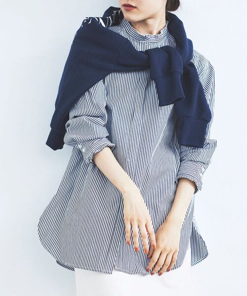 le.coeur blanc(ルクールブラン)の「プリーツカラーロングシャツ(シャツ/ブラウス・レディース・オフホワイト/サックスブルー/ブルー系その他4・38)」の3枚目の写真