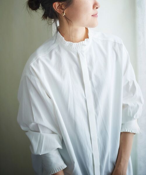 le.coeur blanc(ルクールブラン)の「プリーツカラーロングシャツ(シャツ/ブラウス・レディース・オフホワイト/サックスブルー/ブルー系その他4・38)」の22枚目の写真