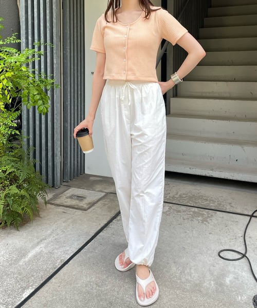 LE MORE(リモア)の「ナイロンカーゴパンツ(カーゴパンツ・レディース・ピンク/アイボリー/ベージュ・FREE)」の17枚目の写真