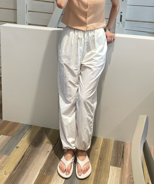 LE MORE(リモア)の「ナイロンカーゴパンツ(カーゴパンツ・レディース・ピンク/アイボリー/ベージュ・FREE)」の22枚目の写真