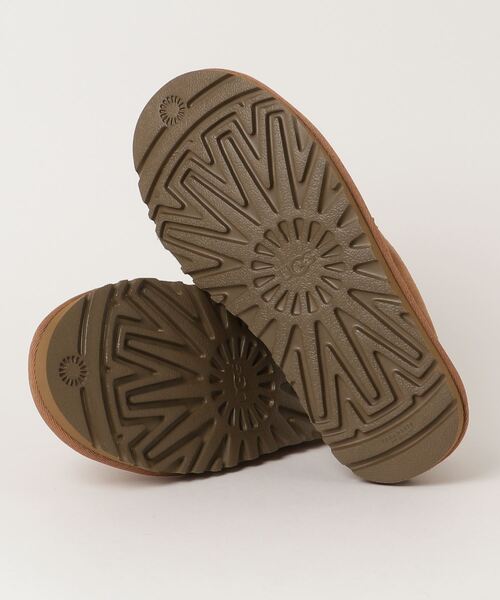 UGG（アグ）の「UGG（アグ）KENTON（スリッポン・レディース・ベージュ/ブラック・6/5/7）」の3枚目の写真