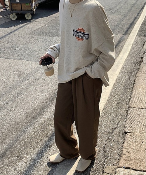 ARCADE（アーケード）の「NORTH WESTERN ロゴ 韓国風 ルーズスウェットプルオーバー ロンTEE（スウェット・レディース・ネイビー/グレー・FREE）」の4枚目の写真