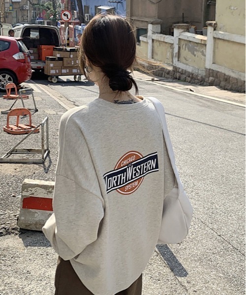 ARCADE（アーケード）の「NORTH WESTERN ロゴ 韓国風 ルーズスウェットプルオーバー ロンTEE（スウェット・レディース・ネイビー/グレー・FREE）」の7枚目の写真