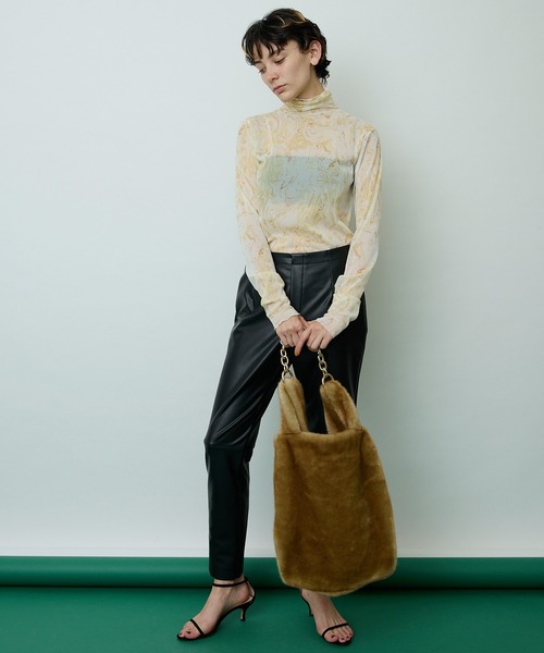 a point(アポワン)の「【a point】フェイクファーバッグ(ショルダーバッグ・レディース・キャメル・FREE)」の5枚目の写真