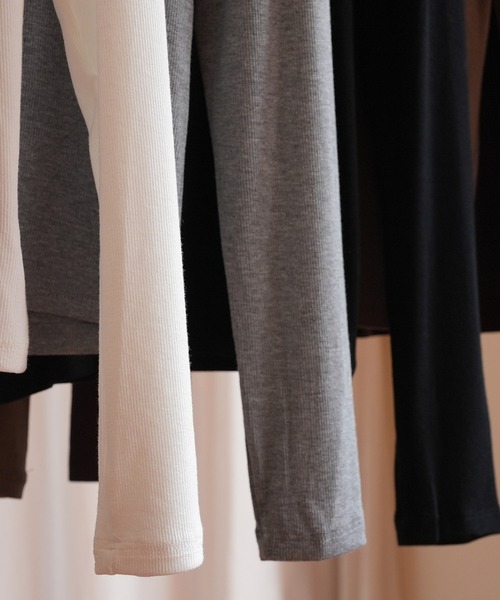 SAISON DE PAPILLON（セゾンドパピヨン）の「リブカットソーロングTシャツ（Tシャツ/カットソー・レディース・ブラック/グレー/ホワイト/ベージュ/ブラウン・フリー）」の6枚目の写真