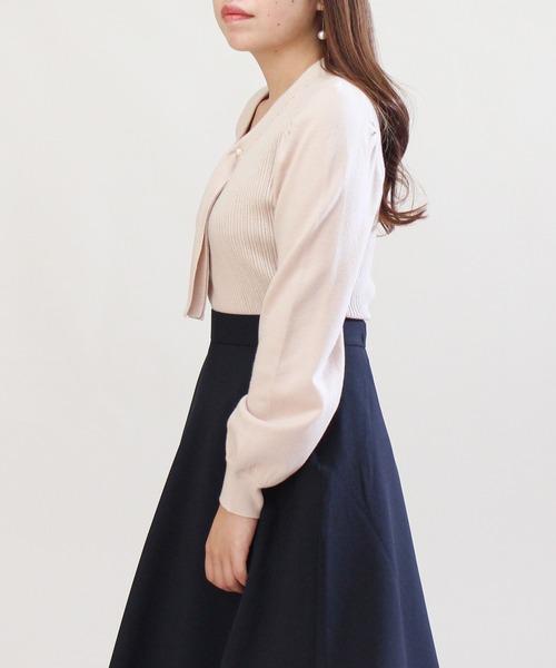 ASTORIA ODIER（アストリアオディール）の「2wayボウタイニットプルオーバー（ニット/セーター・レディース・ベージュ/モカ/ホワイト/ブラック/ピンクベージュ・MEDIUM/LARGE）」の6枚目の写真