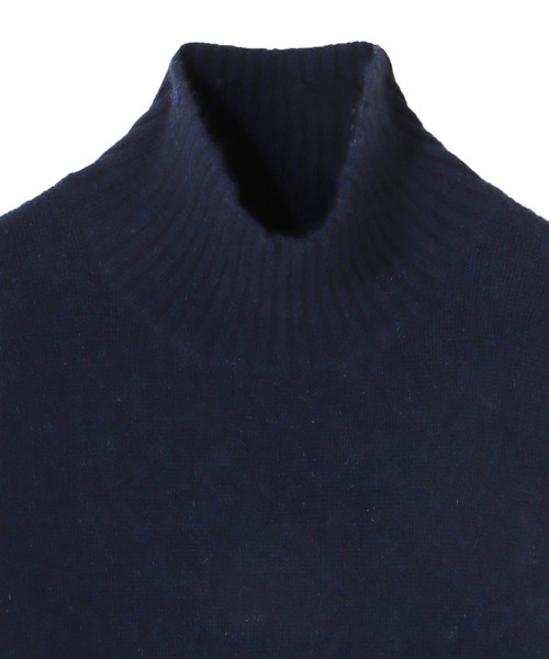 ETRE TOKYO（エトレトウキョウ）の「バックスリットタートルヤクトップス（ニット/セーター・レディース・モカ/ネイビー・FREE）」の16枚目の写真