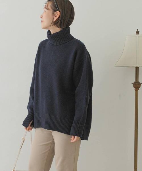 F by ROSSO（エフバイロッソ）の「F by ROSSO　ハミルトンラムズウールタートルニット（ニット/セーター・レディース・ネイビー/イエロー/ブルー/モカ/アイボリー・FREE）」の20枚目の写真