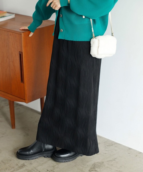 GeeRA(ジーラ)の「変形プリーツタイトスカート(スカート・レディース・ブラック/グリーン/ブルー・SMALL/MEDIUM/LARGE)」の2枚目の写真