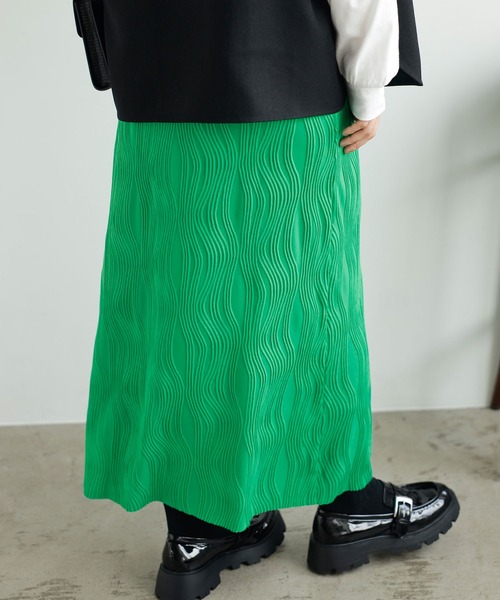 GeeRA(ジーラ)の「変形プリーツタイトスカート(スカート・レディース・ブラック/グリーン/ブルー・SMALL/MEDIUM/LARGE)」の14枚目の写真