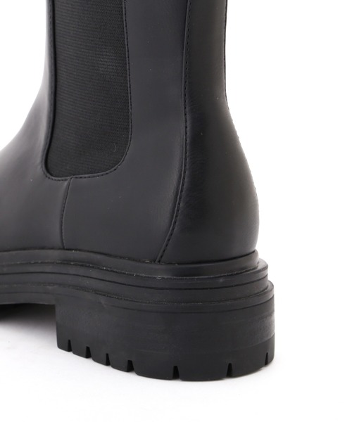 JILL by JILL STUART(ジルバイジルスチュアート)の「トラックソールブーツ(ブーツ・レディース・ベージュ/ブラック・LARGE/MEDIUM/SMALL)」の4枚目の写真