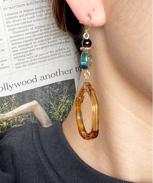 StyleSea（スタイルシー）の「変形クリアピアス（ピアス（両耳用）・レディース・ホワイト/ブラウン/ライトブラウン/クリア・FREE）」の5枚目の写真