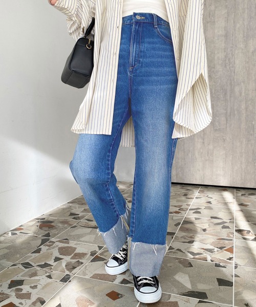 moment+(モーメントプラス)の「【累計販売枚数4万枚突破!】ロールアップデニムパンツ(デニムパンツ・レディース・インディゴブルー/サックスブルー/ブルー・M/L/S)」の21枚目の写真