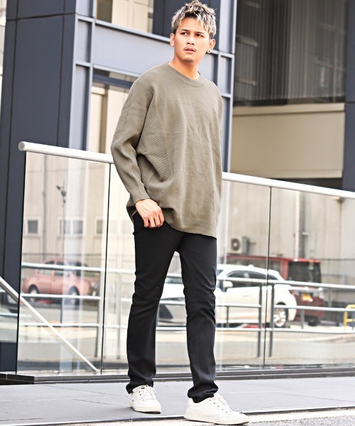 LUXSTYLE(ラグスタイル)の「12G畦編みドルマンクルーネックニット(ニット/セーター・メンズ・オフホワイト/ブラック/ブルーグレー/グレイッシュベージュ・M/L)」の8枚目の写真