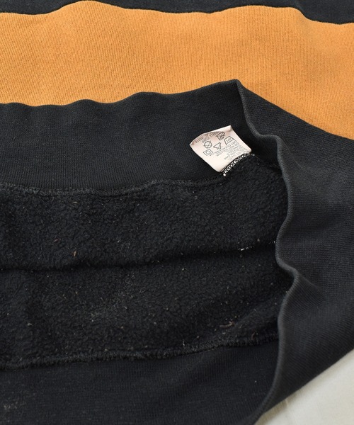 RUSSELL（ラッセル）の「【ヴィンテージ古着】RUSSELL / ラッセル 前V バイカラー クルーネックスウェット USA製（スウェット・メンズ・ブラック・XX-LARGE）」の3枚目の写真