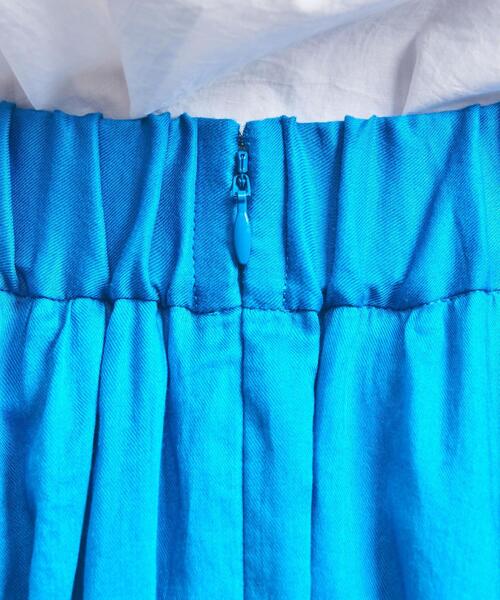 UNITED ARROWS（ユナイテッドアローズ）の「リボン フレアスカート（スカート・レディース・オフホワイト/ブラック/ターコイズブルー・36/38）」の9枚目の写真