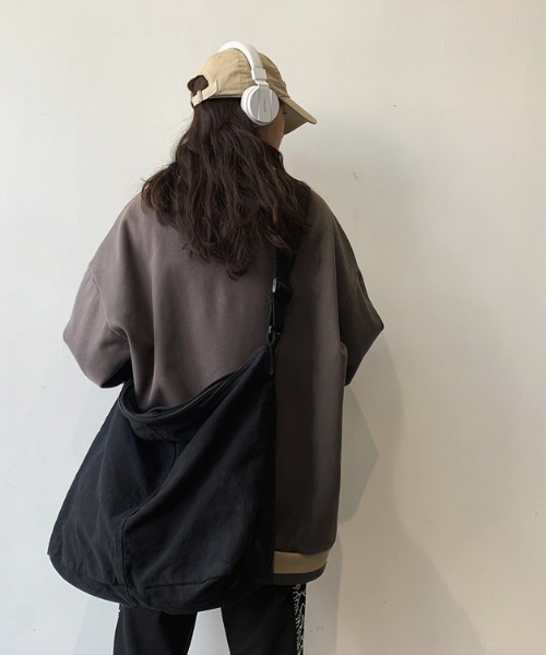 月1回のBIGSALE❤️ カジュアル ショルダーバッグ ショルダーバッグ FREAK'S STORE/シンプル ハーフムーン ショルダーバッグ【限定