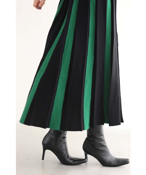 cawaii(カワイイ)の「幅広プリーツのバイカラーラインニットスカート(スカート・レディース・グリーン・FREE)」の18枚目の写真